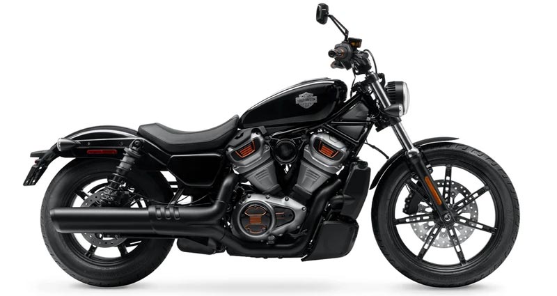 Harley Nightster Vivid Black