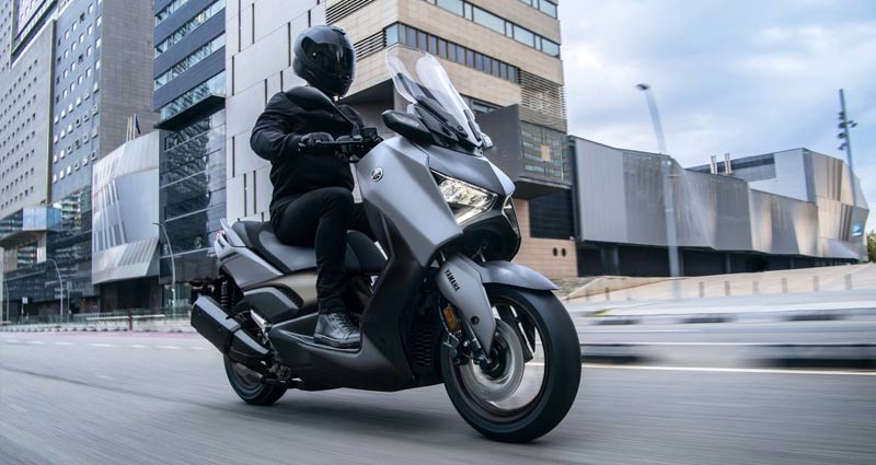 2023 Yamaha XMAX 1