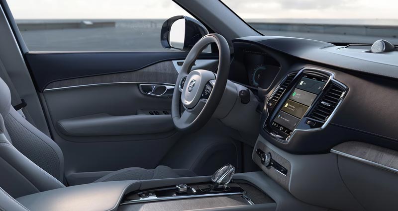 Volvo XC90 Dashboard